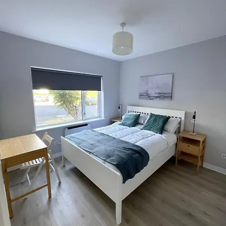 Luxury By The Coast- Sleeps 4