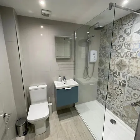 Luxury By The Coast- Sleeps 4 Galway