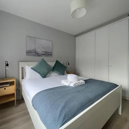 Apartment Luxury By The Coast- Sleeps 4 Galway