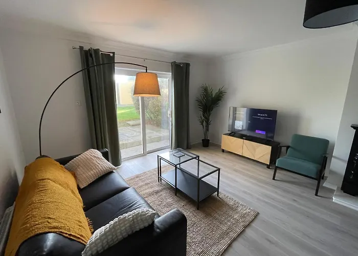 דירה Luxury By The Coast- Sleeps 4